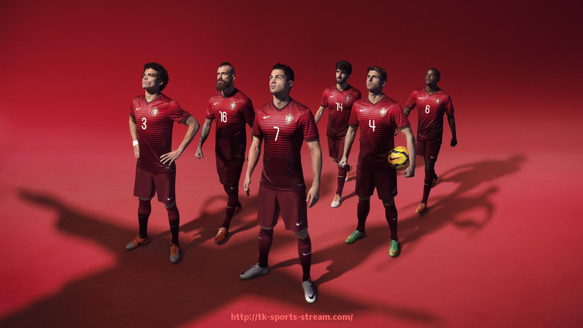 TK体育直播-德甲历届冠军球队队徽变迁及设计理念